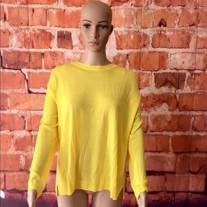 🌟NWT🌟 Lightweight Yellow Long Sleeve Sweater